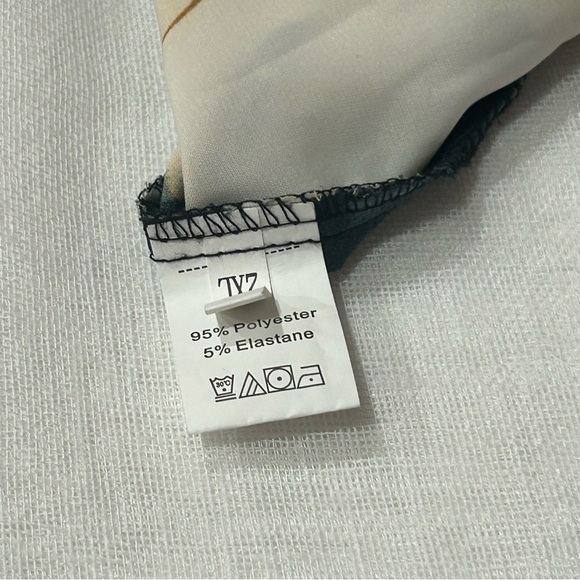 WOMEN'S MARBLE PRINT BLOUSE - Picture 6 of 12